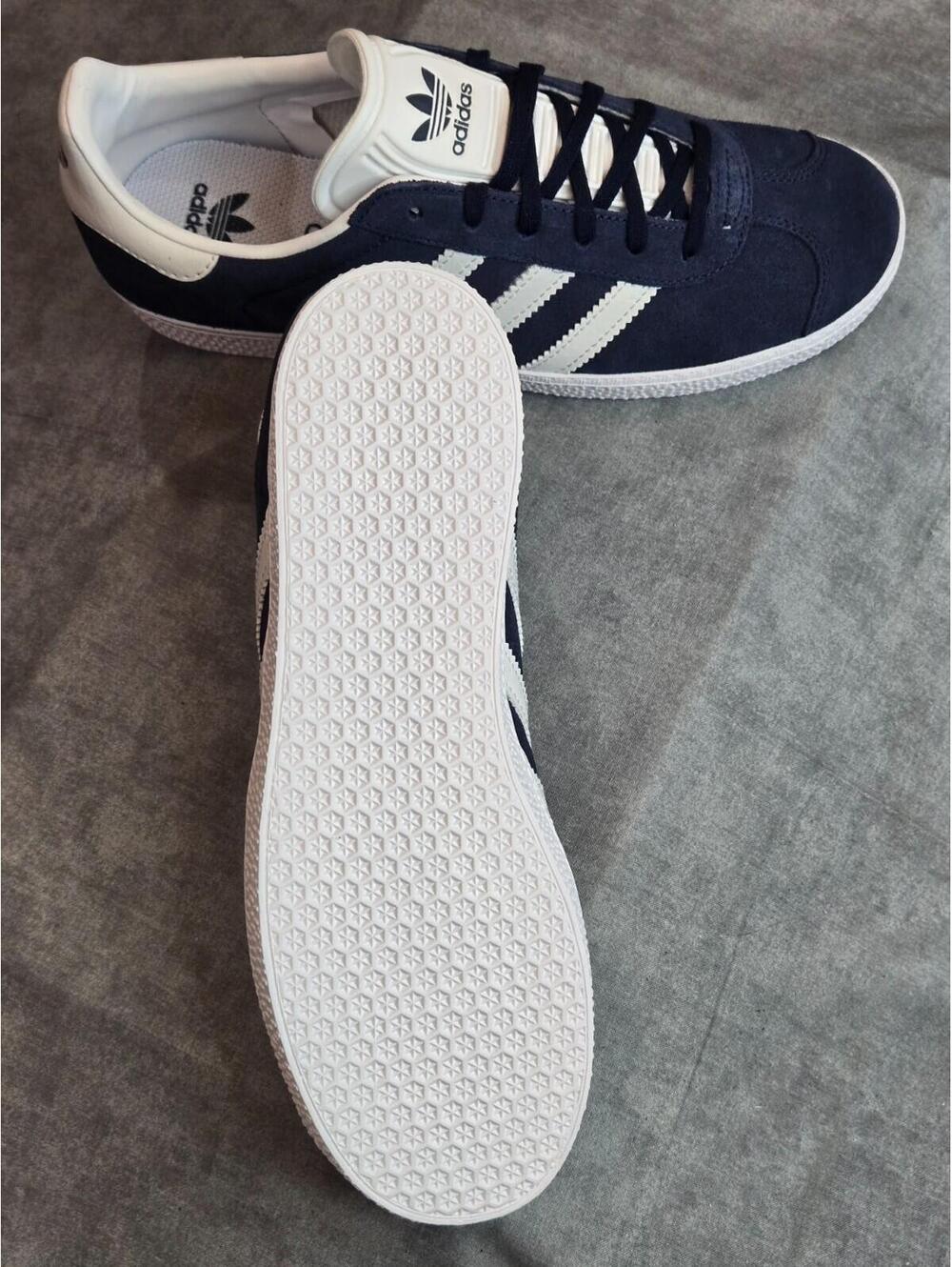 adidas Originals Gazelle Collegiate Navy Cloud White BY9144 Size 6Y 7W NIB - Picture 2 of 7